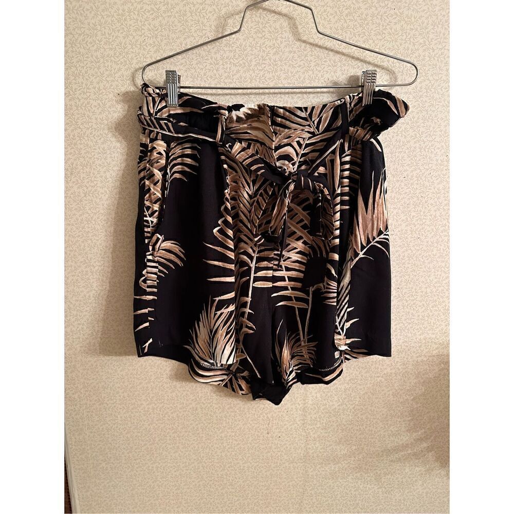 H&M shorts - Picture 1 of 7